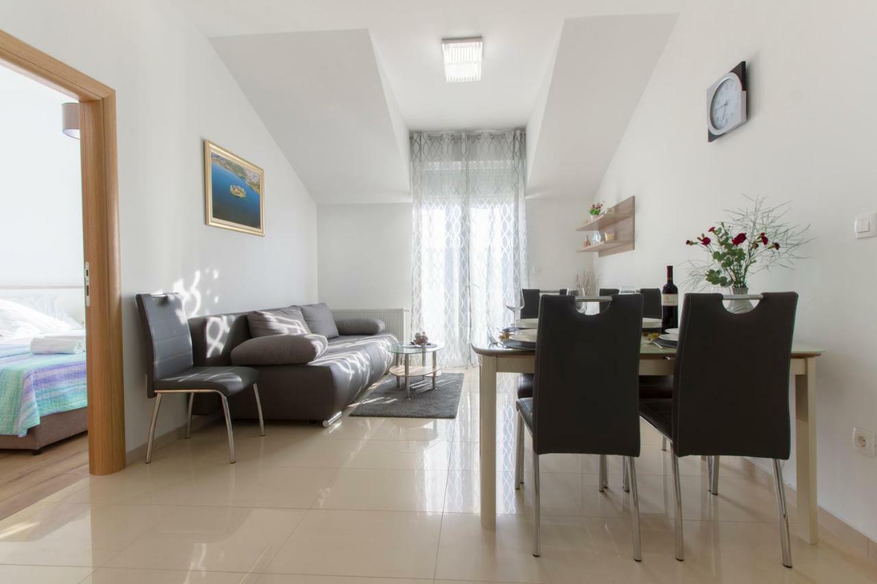Apartmani Skelin***/**** Каштела Екстер'єр фото