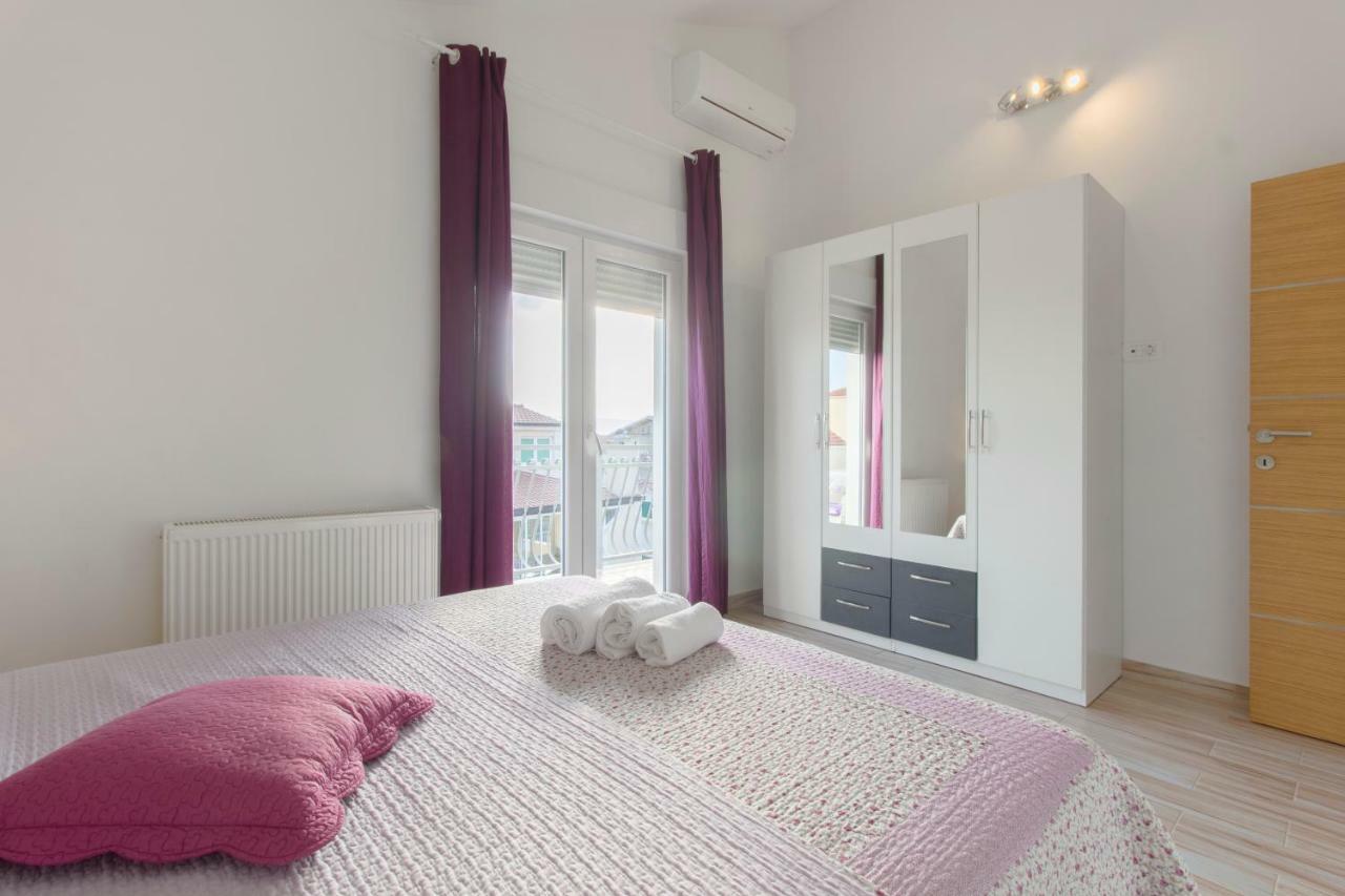 Apartmani Skelin***/**** Каштела Екстер'єр фото