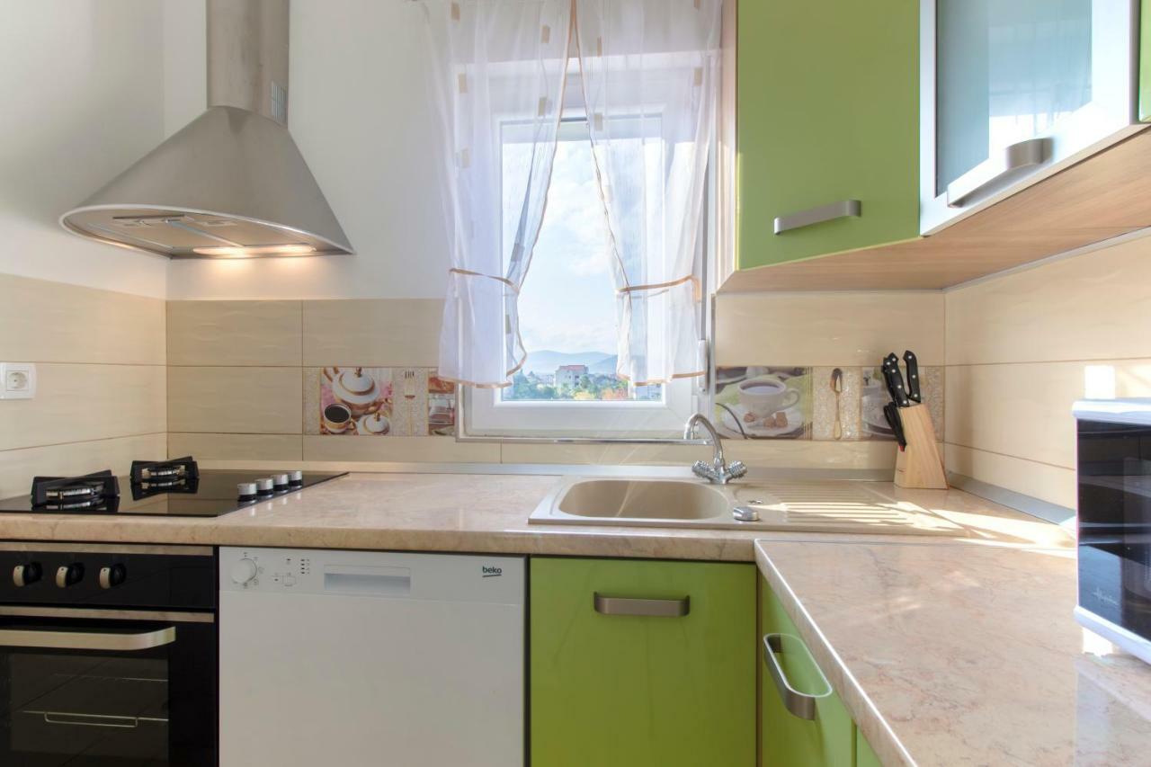 Apartmani Skelin***/**** Каштела Екстер'єр фото