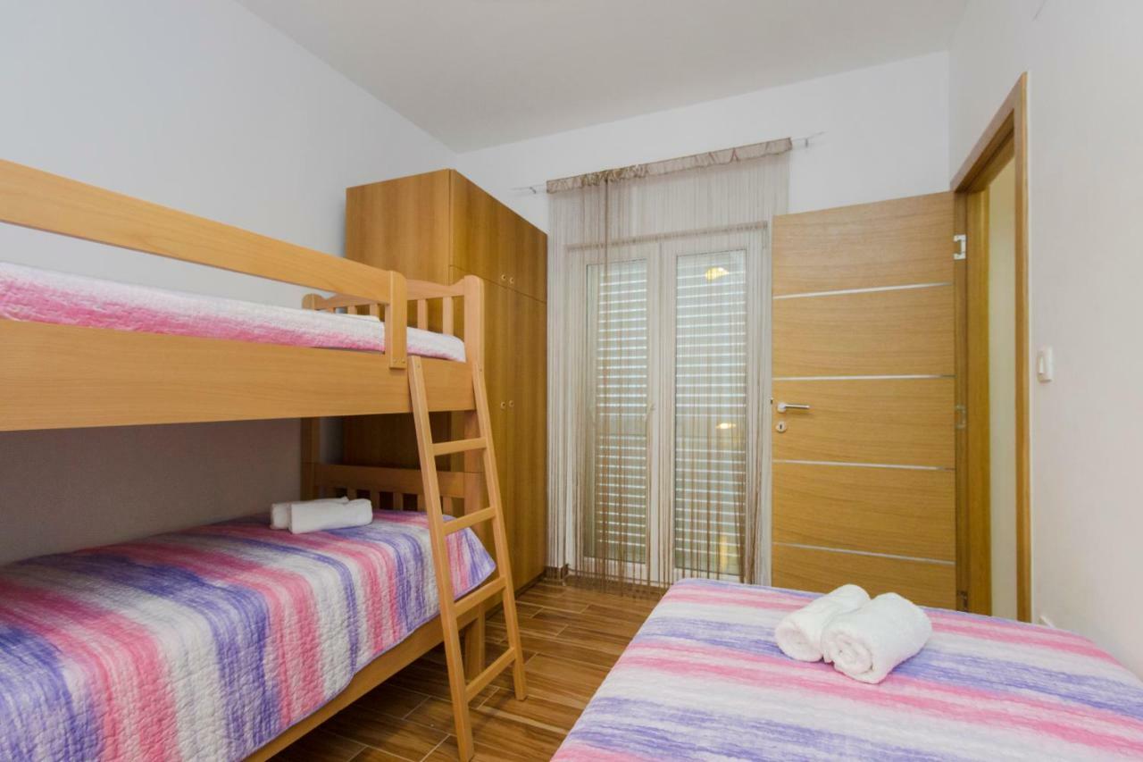Apartmani Skelin***/**** Каштела Екстер'єр фото