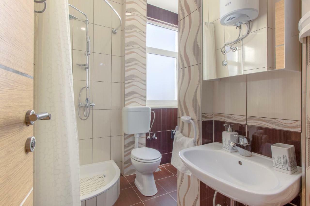 Apartmani Skelin***/**** Каштела Екстер'єр фото